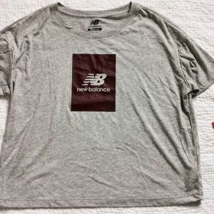 BNWT New Balance Women's Crop T-shirt grey medium